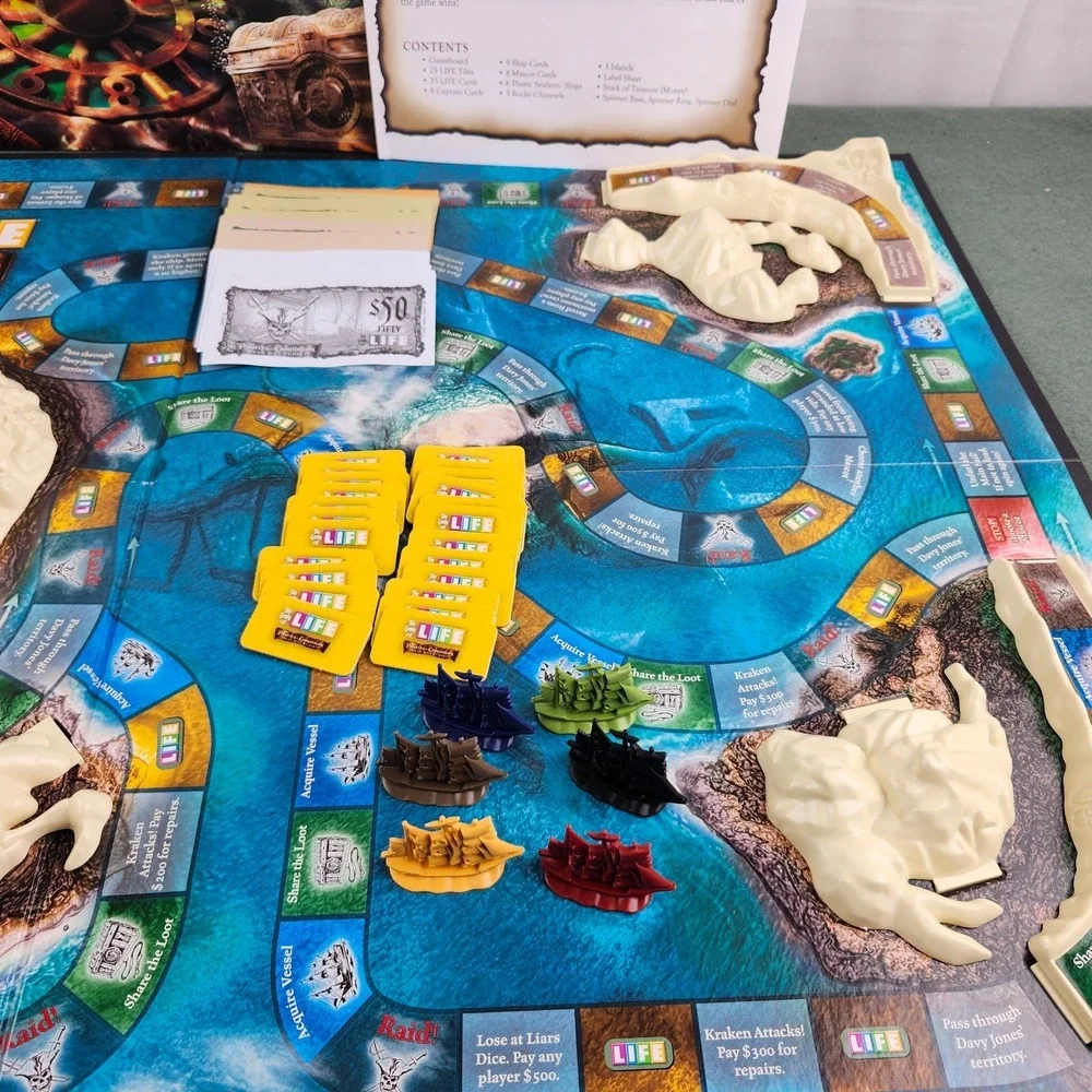 Game of Life: Pirates of the Caribbean Dead Man's Chest Milton Bradley Complete - Picture 3 of 6